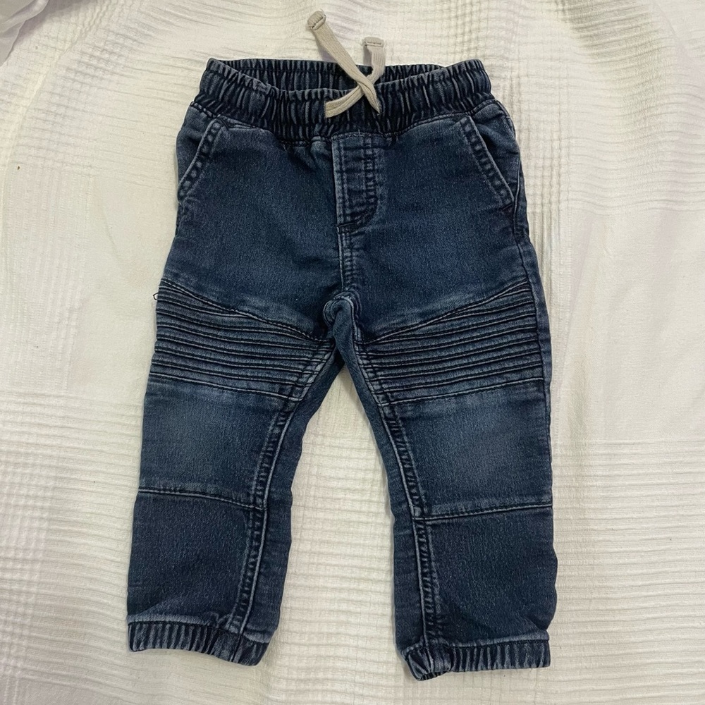 Baby Gap Soft Denim Jeans with Drawstrings And pockets 
18-24 months